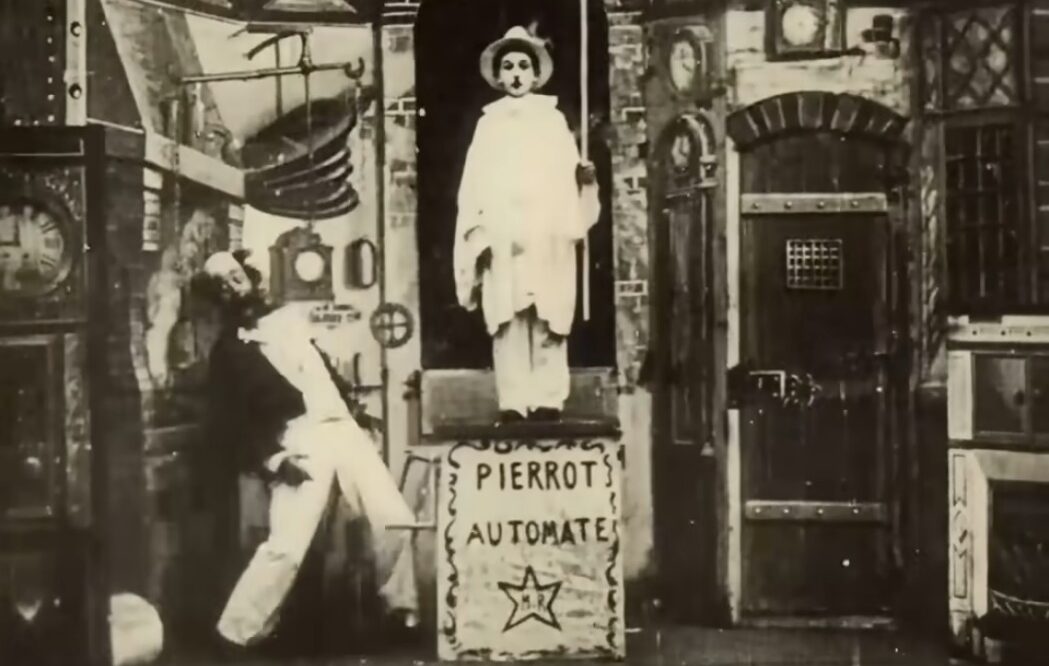VIDEO Un film pierdut din 1897 a fost găsit într-un cufăr vechi din Statele Unite / ”Gugusse et l’automate”: Un magician operează un robot care devine din ce în ce mai mare iar în final îl distruge