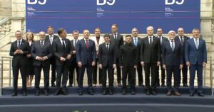 summit b9 bucurești