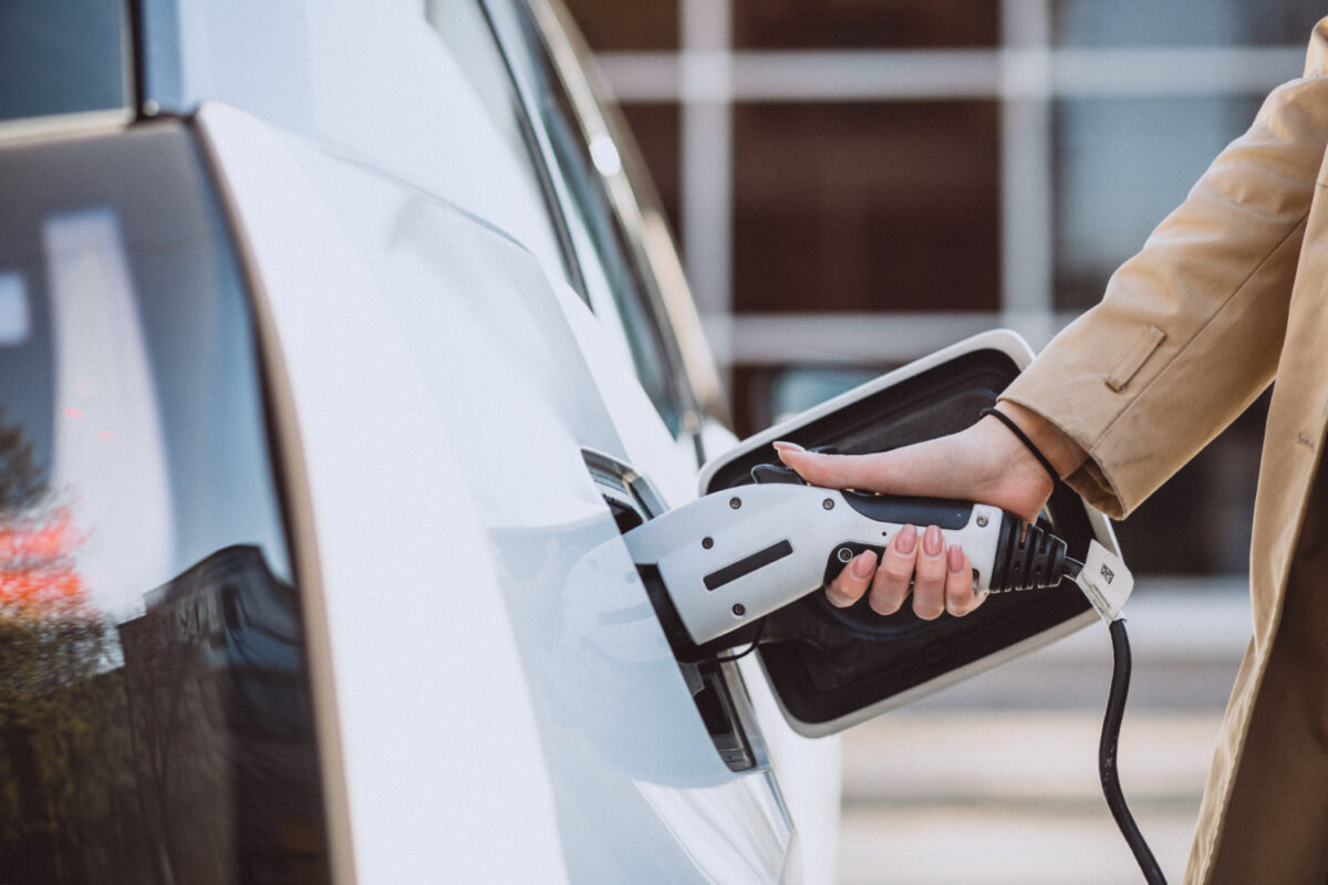 Costinești își modernizează infrastructura cu noi stații de încărcare pentru mașini electrice
