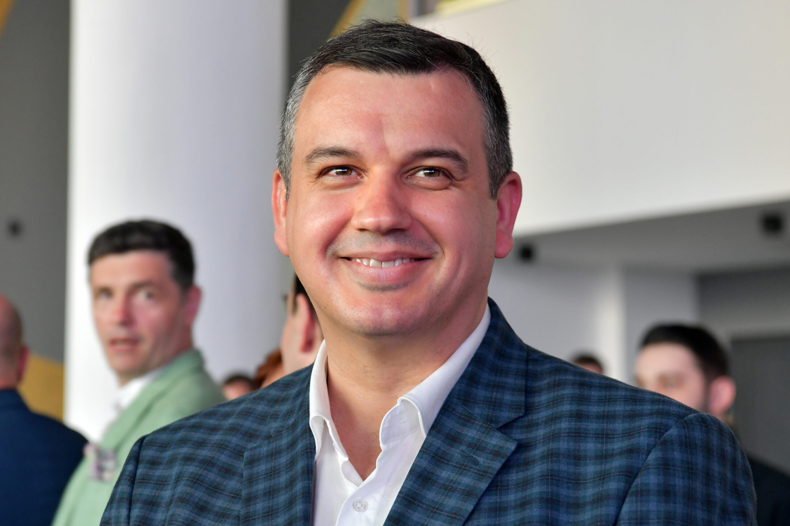 Eugen Tomac continuă, marți, consultările cu formațiunile parlamentare în vederea formării viitorului guvern / Are programată o întâlnire și cu partidul extremist POT