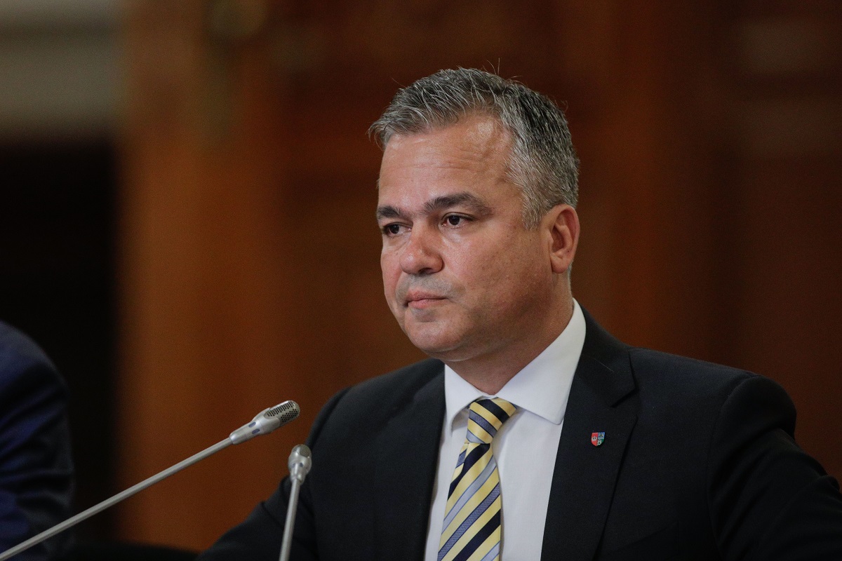 Adrian Veștea, abandonat de puciștii din PNL după ce guvernul le-a picat în Parlament / De ce a fost la AUR și nu și la USR: ”Datorită unei invitații, la USR nu am fost invitat / Am vorbit cu toate partidele parlamentare care mi-au solicitat acest lucru”