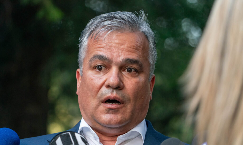 Adrian Veștea oficializează susținerea pentru Platforma Liberal-Conservatoare din PNL, lansată de Alin Tișe. G4Media dezvăluia că aripa anti-Bolojan pregătea încă din iunie o astfel de structură