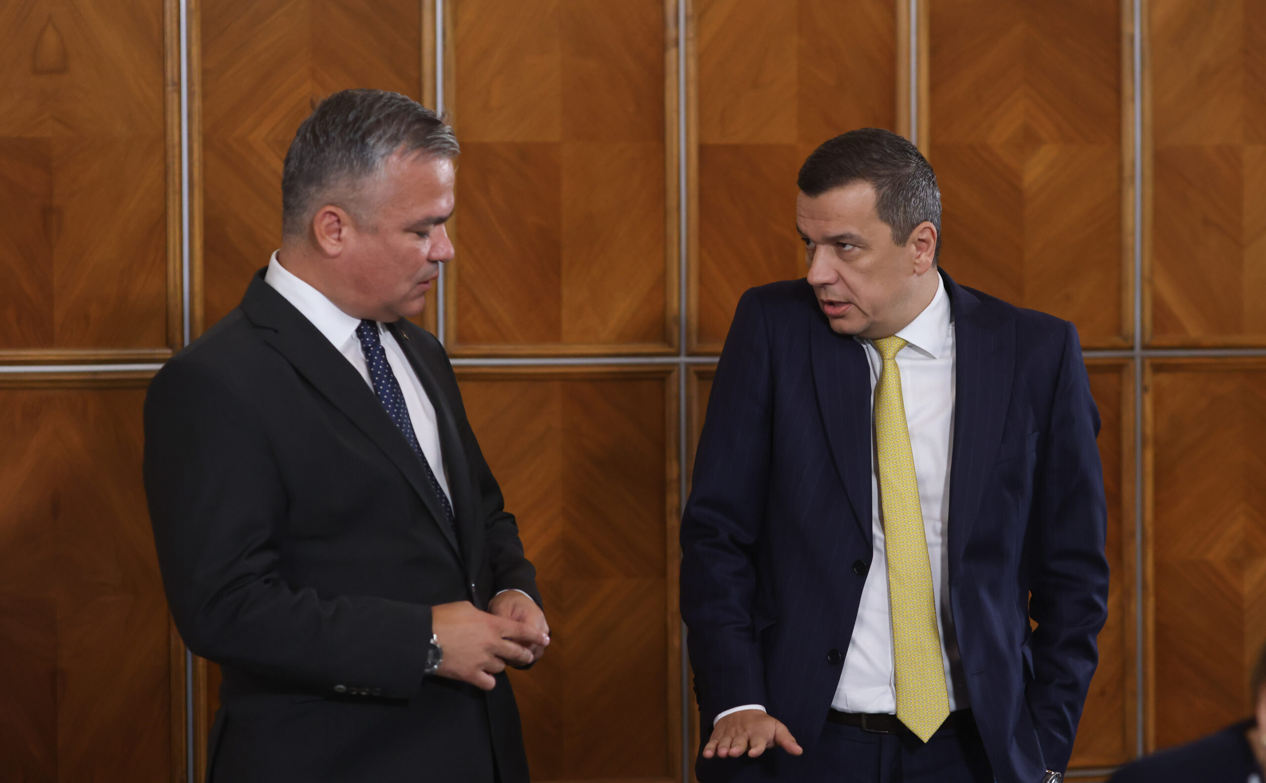 SURSE: Sorin Grindeanu a primit ”mandat larg de negociere” cu premierul desemnat Adrian Veștea