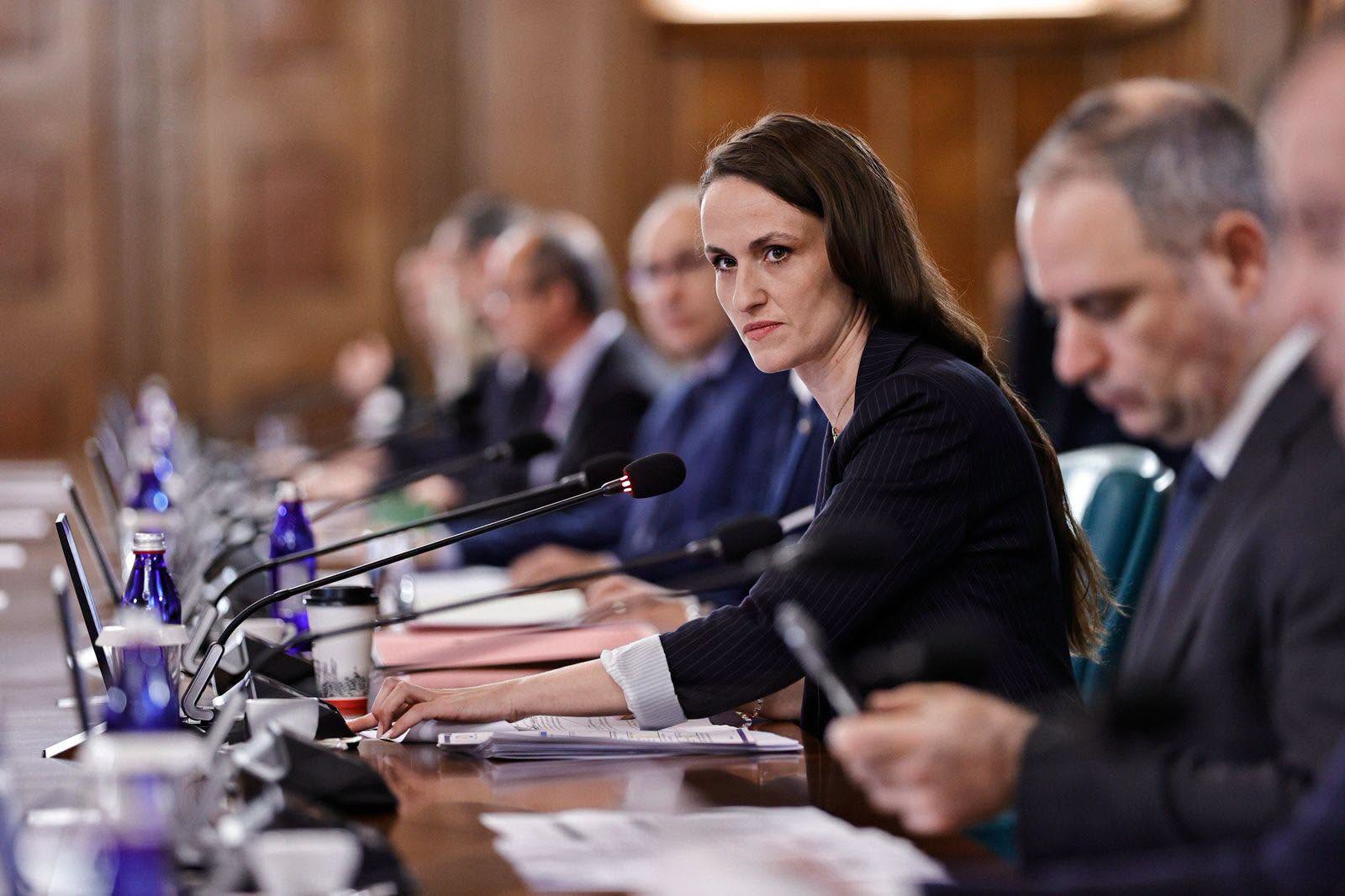 Oana Țoiu: A fost aprobat Regulamentul de organizare și funcționare a Consiliului interinstituțional pentru implementarea sancțiunilor internaționale
