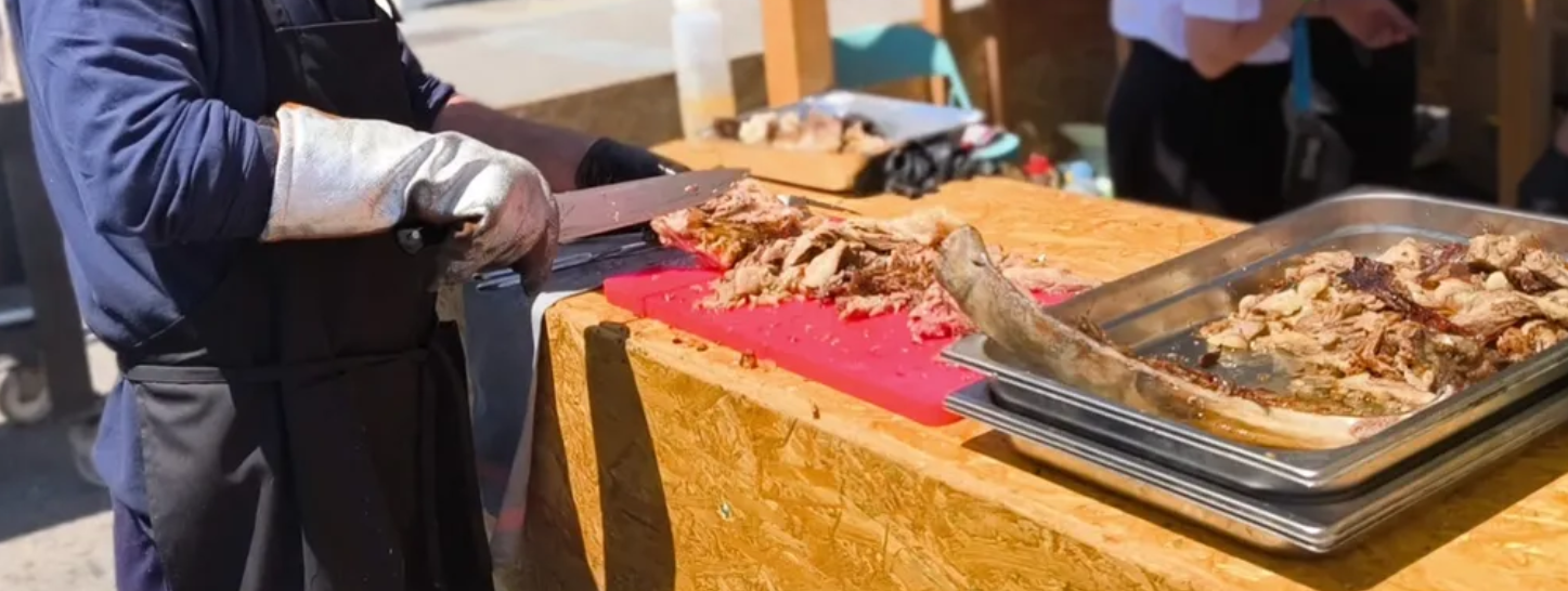 Chefi celebri, grătare spectaculoase și restaurante legendare au aprins Meat & Fire Barcelona 2026 / Micii românești n-au lipsit nici ei