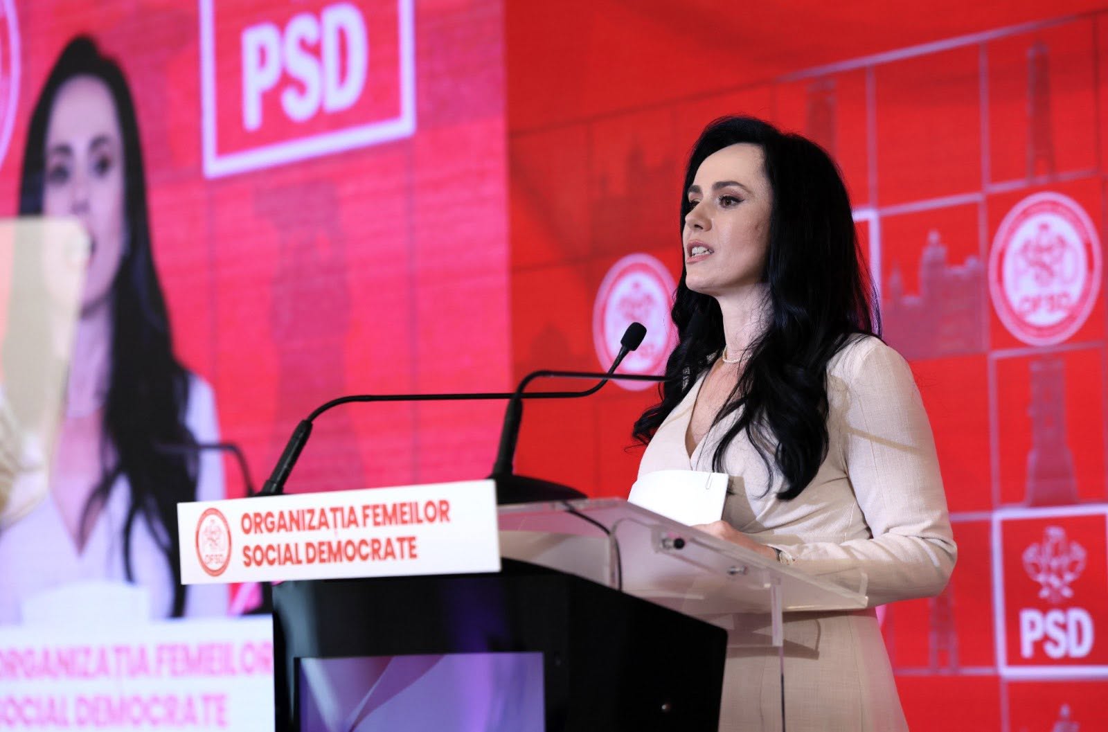 Simona Bucura-Oprescu, realeasă în funcția de președinte al Organizației Femeilor Social-Democrate