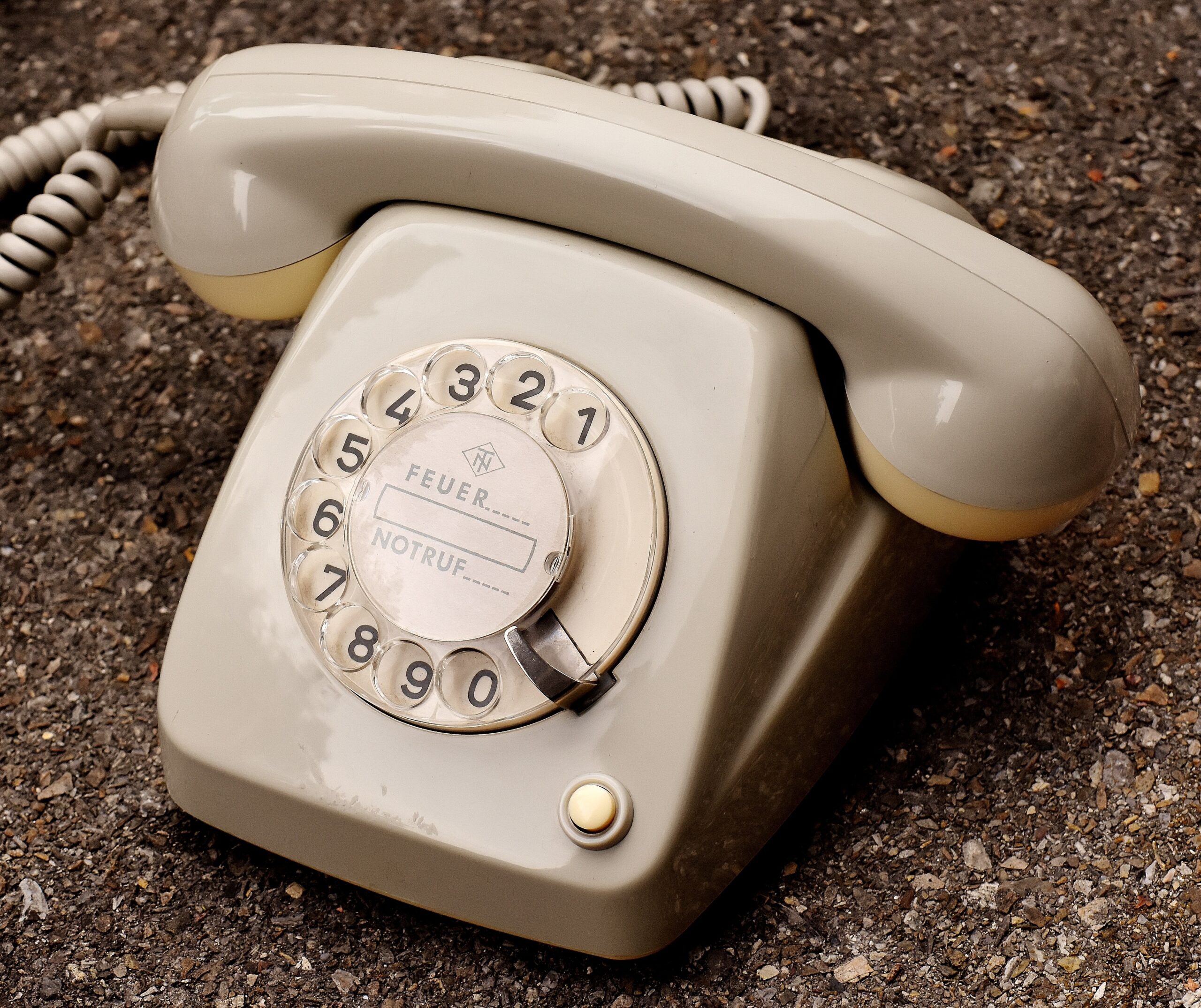 A fost dat ultimul apel pe telefonul fix tradiţional în Finlanda / Discuția telefonică a vizat viitorul tehnologiei mobile