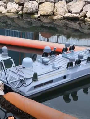 VIDEO Imagini cu drona în derivă în Portul Constanța, filmate de localnici înainte de explozie
