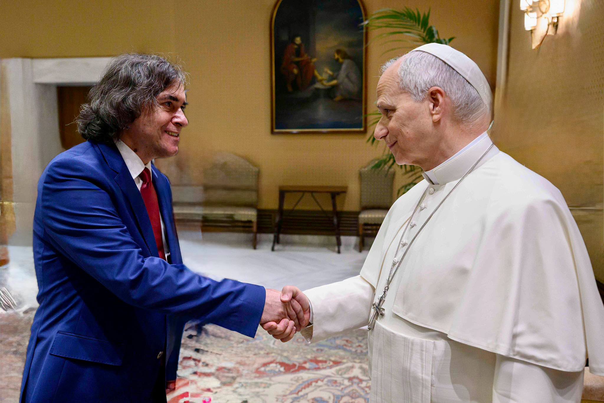 Scriitorul Mircea Cărtărescu, printre autorii invitați de Papa Leon al XIV-lea la Vatican, de centenarul editurii oficiale a Sfântului Scaun: ”Scrisul spune cine suntem”