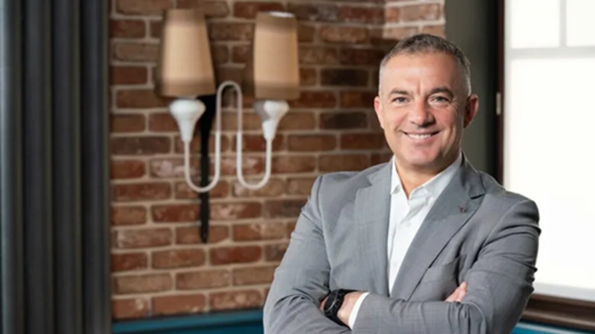VIDEO | Daniel Mischie, CEO City Grill: „Bucureștiul nu are nevoie să copieze Viena. Farmecul lui stă în diversitate, în cafenele și în scena gastronomică” / „Oamenii vor să meargă într-un loc unde este viață, unde oamenii socializează, unde se pot bucura de experiență”