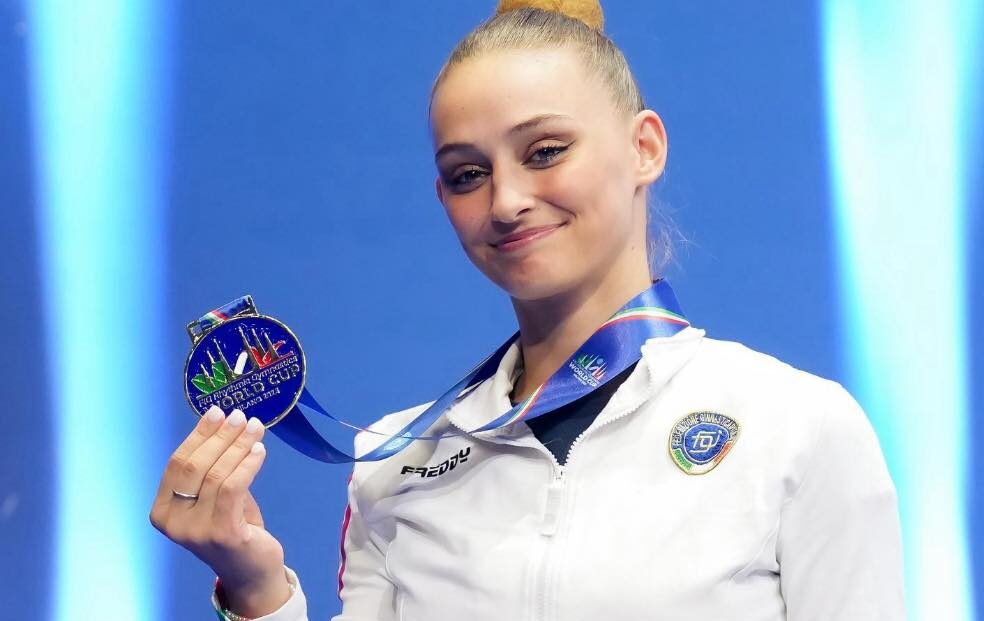 Tara Dragas, membră a echipei naționale italiene de gimnastică artistică, nu a fost admisă la examenul de bacalaureat: „Mi-au dat nota 4 la sport” / Sportiva va trebui să repete clasa a cincea de liceu