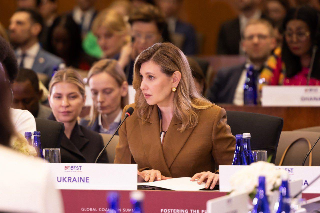 POLITICO: O anchetă de corupție, în spatele remanierii guvernamentale din Ucraina /  Volodimir Zelenski a anunțat schimbări în administrație