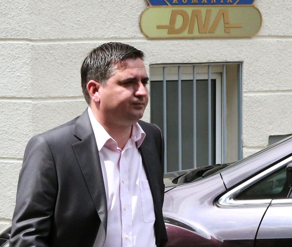 Tribunalul București a decis că poate începe procesul „mită pentru Moșteanu” / Fostul senator PSD, Marius Isăilă, este acuzat de procurori că ar fi încercat să-l mituiască pe fostul ministru al Apărării