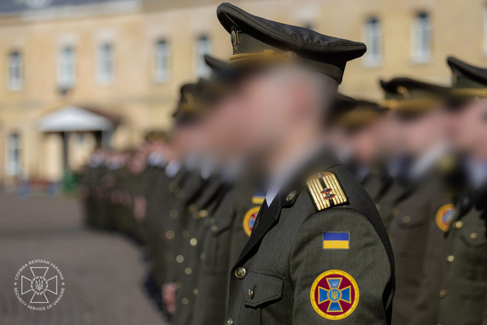 VIDEO | Forțele speciale ucrainene au lovit un centru de coordonare al Serviciului Federal de Securitate al Federației Ruse din Herson / Cel puțin 100 de agenți erau în clădirea lovită de drone