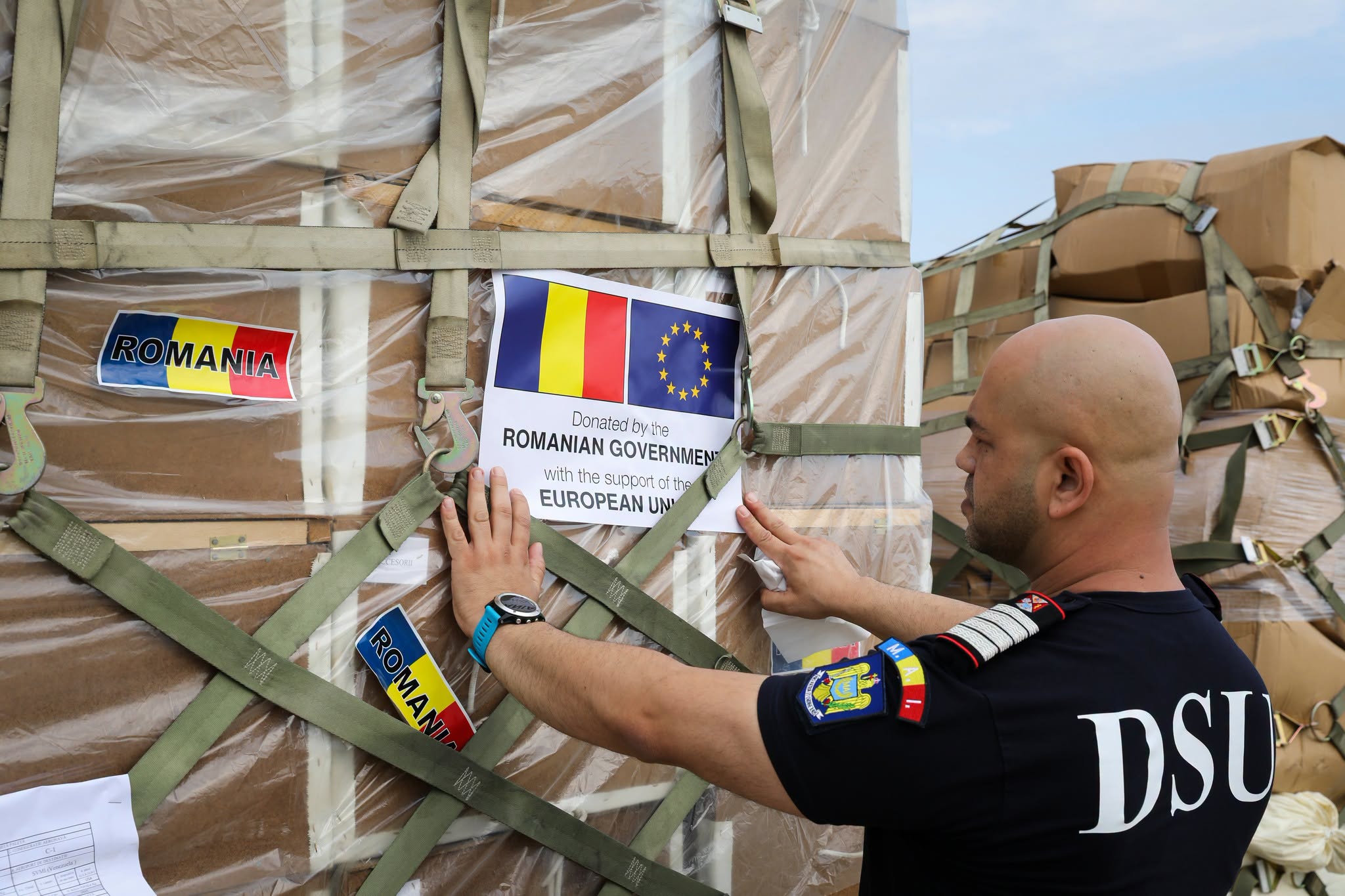 GALERIE FOTO | România trimite ajutoare umanitare în Venezuela / Materiale de cazarmament și produse medicale vor ajunge în regiunea Yaracuy, grav afectată de cutremure