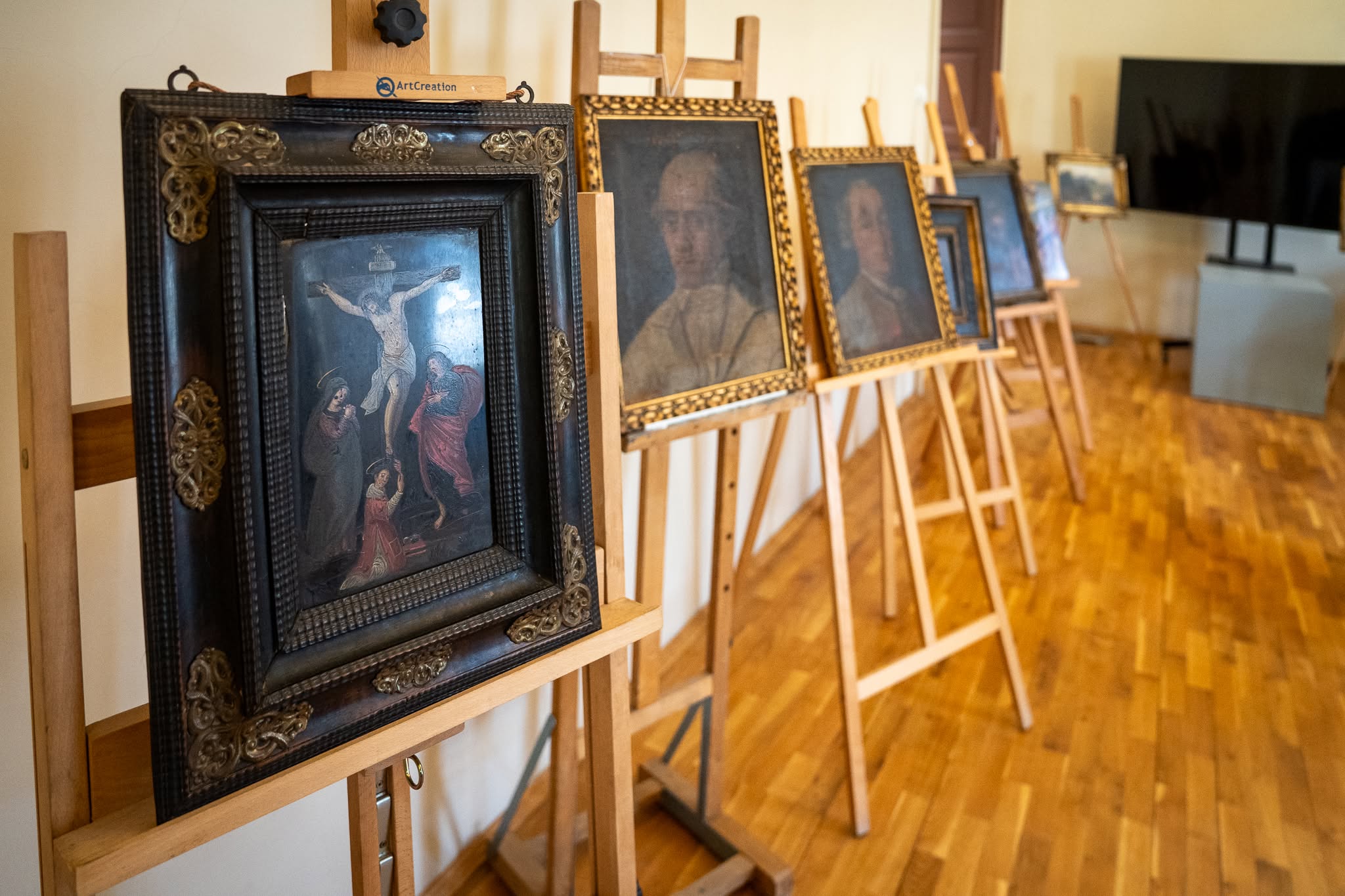 Zece opere de artă furate și recuperate în România au fost restituite Italiei
