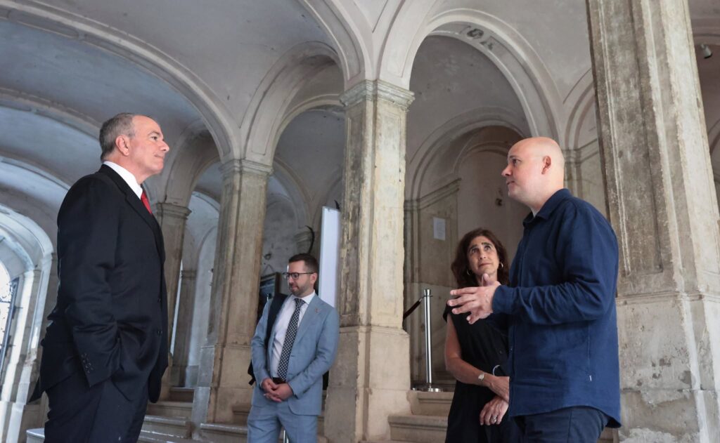 Muzeul de Artă Cluj La Cluj, ambasadorul SUA Darryl Nirenberg