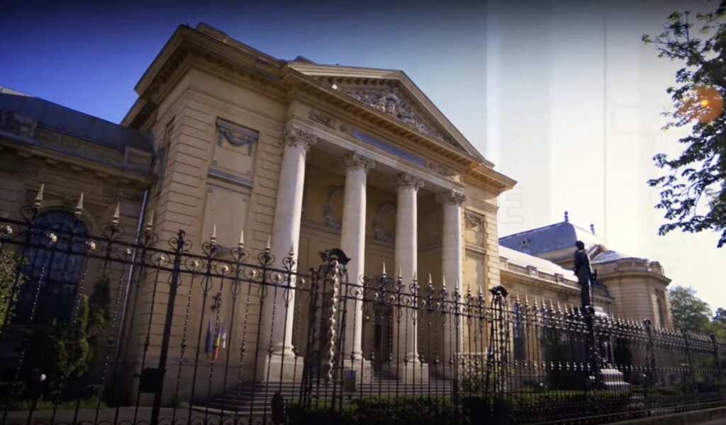 Începe admiterea laUniversitatea de Medicină și Farmacie „Carol Davila” din București/ Număr record de candidați: 6.916 candidați înscriși pe 1.947 de locuri