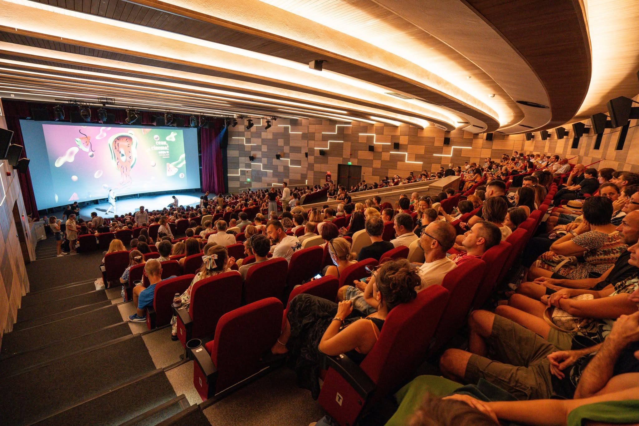 Peste 50 de filme și evenimente la Ceau, Cinema! Timișoara. Celebra actriță franceză Sophie Letourneur, invitata specială a festivalului