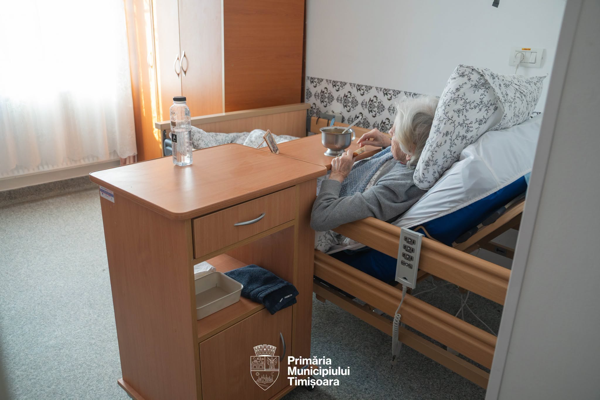 Primăria Timișoara achiziționează un imobil de la Arhiepiscopie cu 330.000 de euro, pentru a extinde serviciile de îngrijire a vârstnicilor
