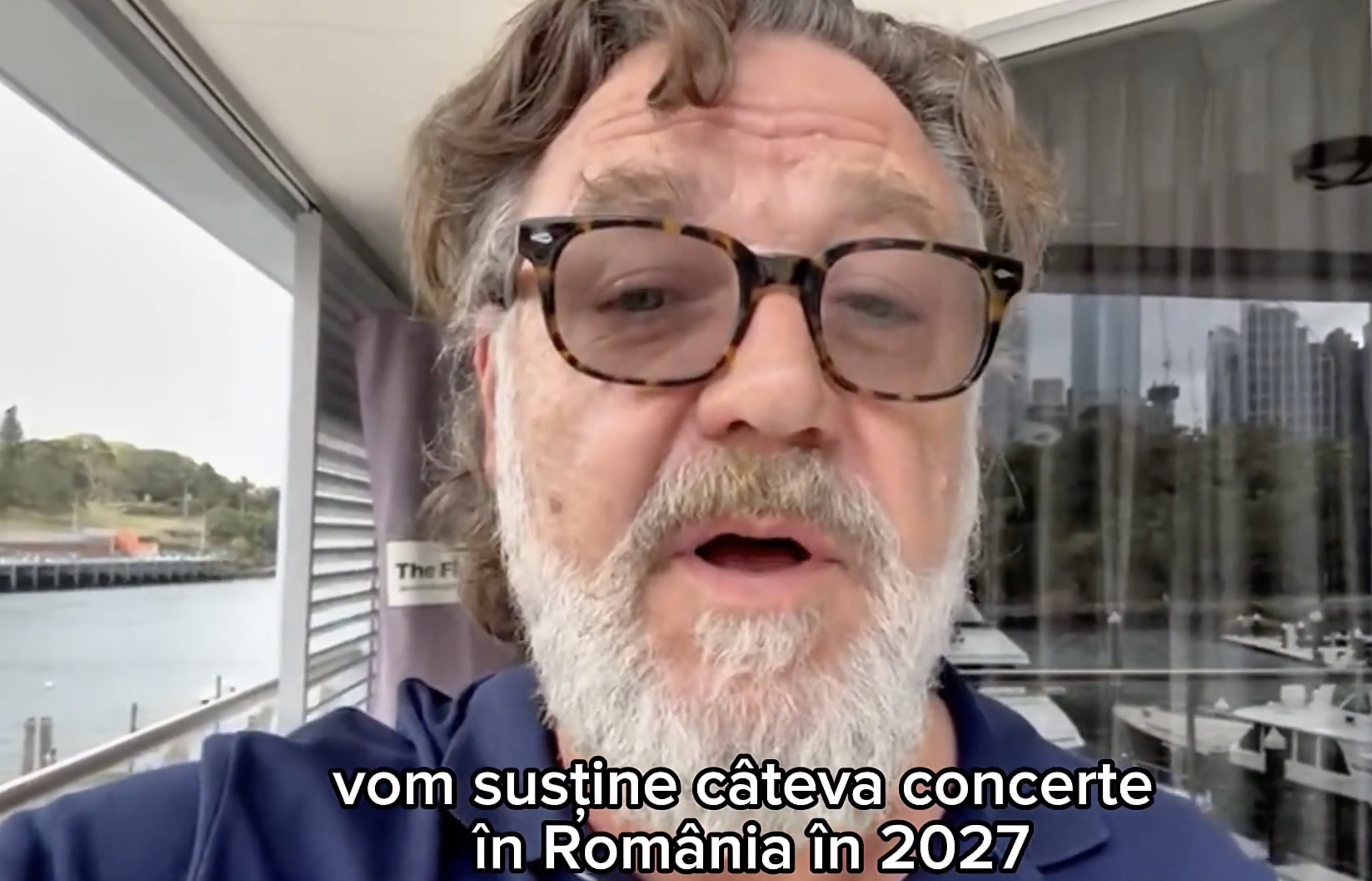 Actorul Russell Crowe susține două concert în România, cu trupa sa The Gentlemen Barbers, anul viitor