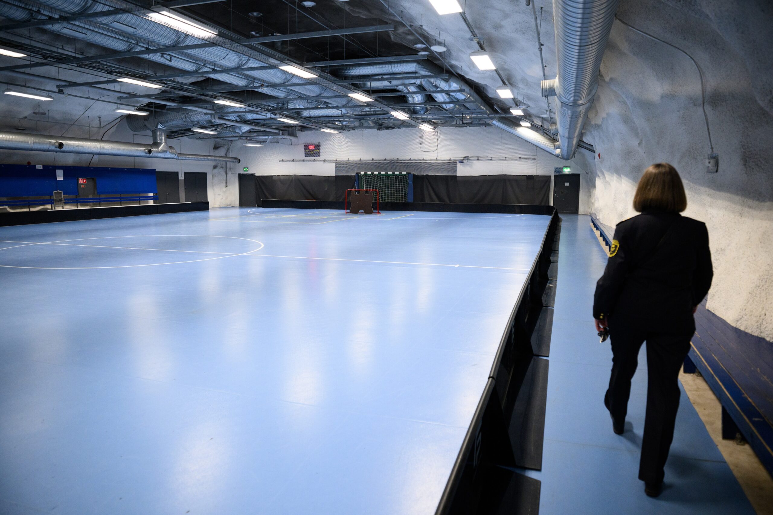 O capitală europeană a construit un oraș subteran care poate adăposti un milion de oameni, în caz de război cu Rusia / Teren de fotbal, piscină și loc de joacă pentru copii sub pământ