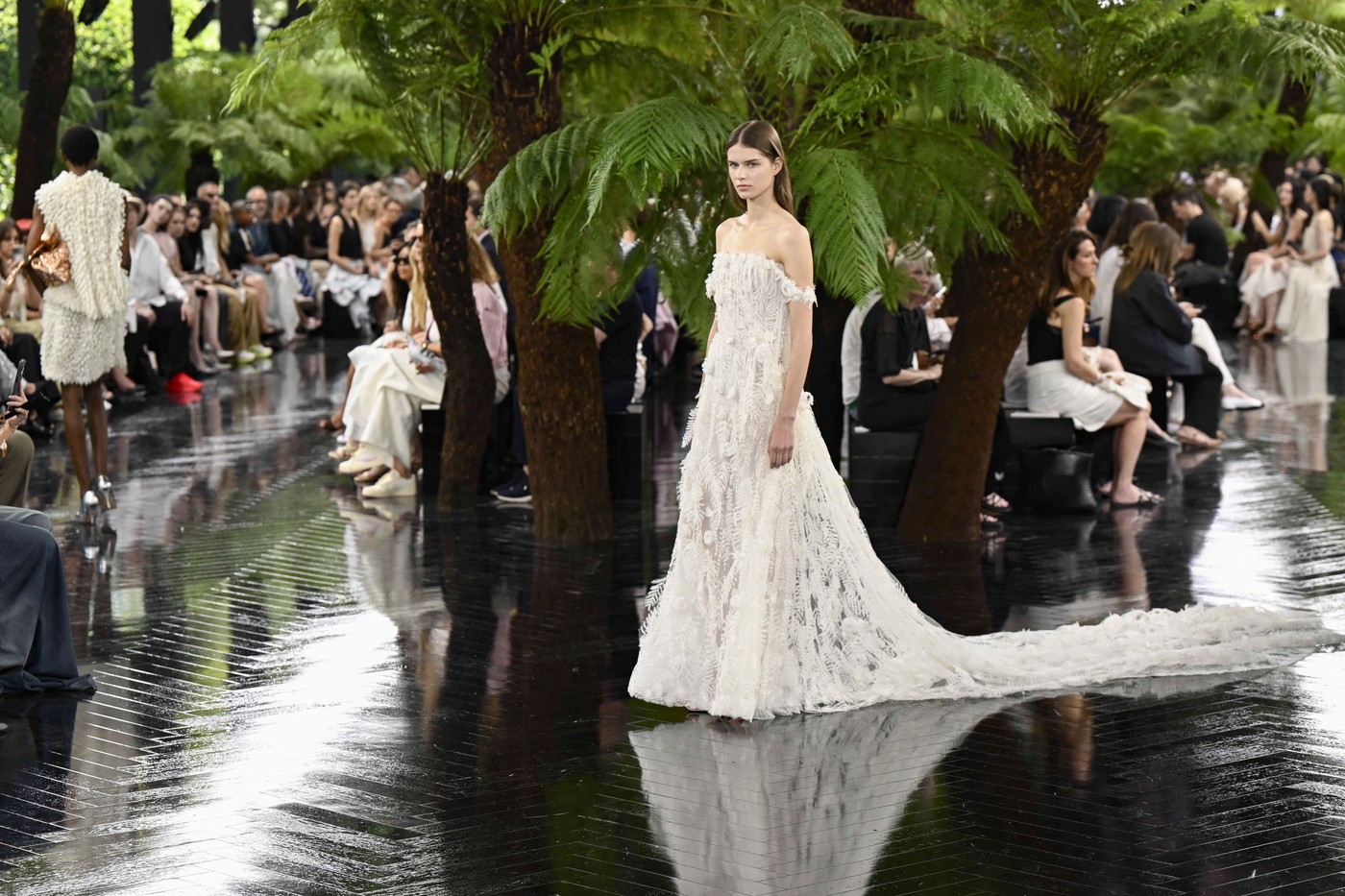 Primul Dior Haute Couture semnat de Jonathan Anderson schimbă direcția casei franceze