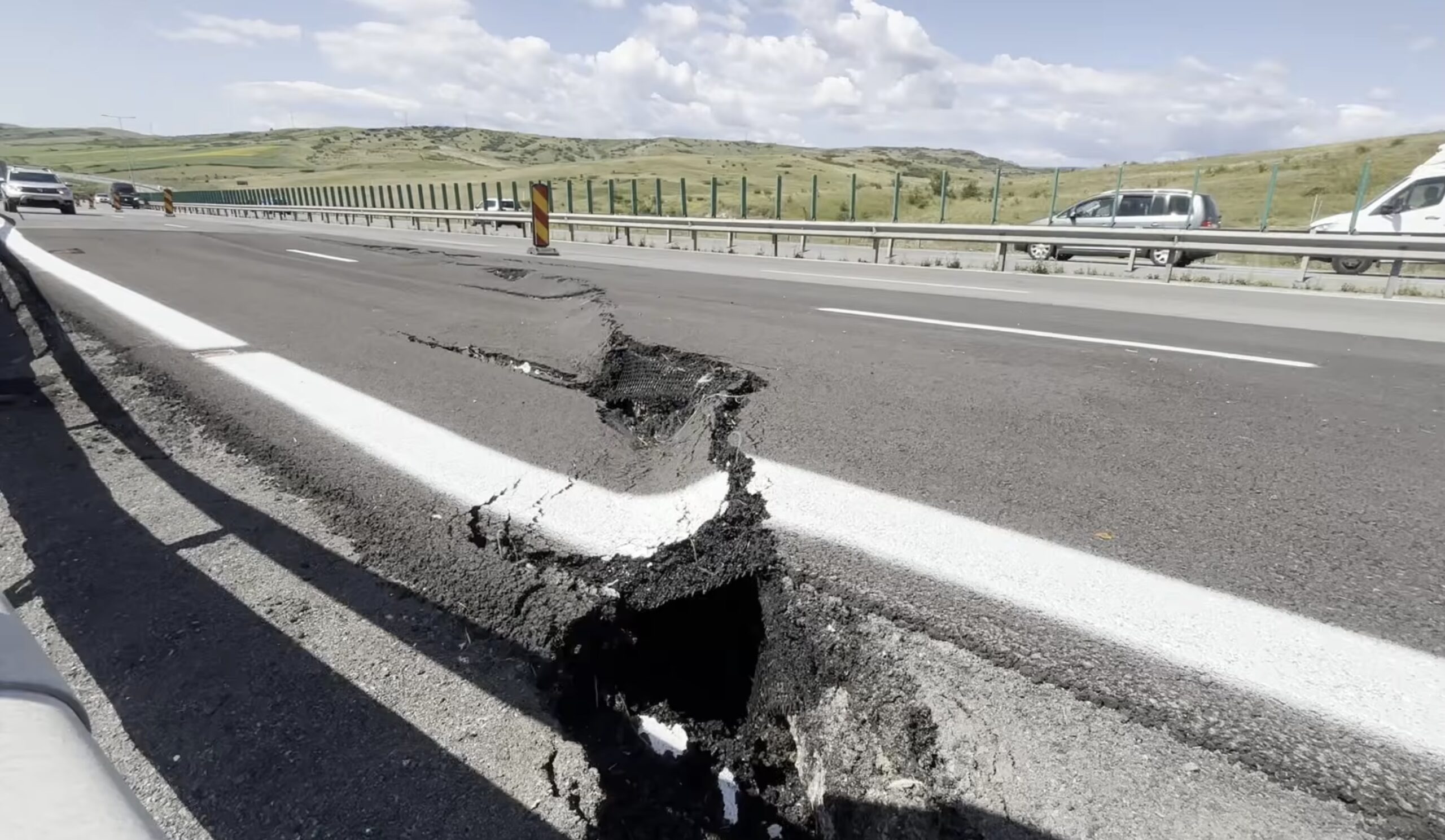 Soluția CNAIR pentru remedierea surpării de pe Autostrada A10 Sebeș – Turda: Constructorul și-a asumat lucrările de remediere și suportarea costurilor