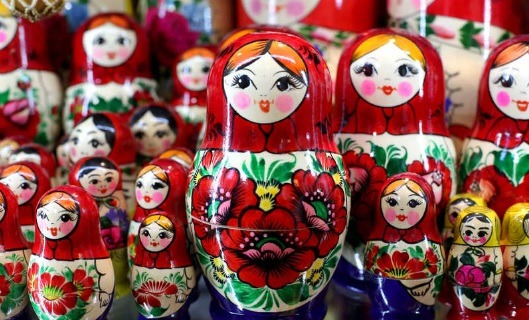 Planul american pentru Ucraina: „Rusia folosește diplomația ca armă de război” / De ce crede cercetătorul Peter Pomerantsev că Europa “este percepută ca un vasal al Statelor Unite și al Rusiei”