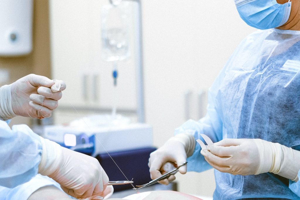 Un tratament nazal experimental a eliminat cancerul cerebral agresiv în teste preclinice