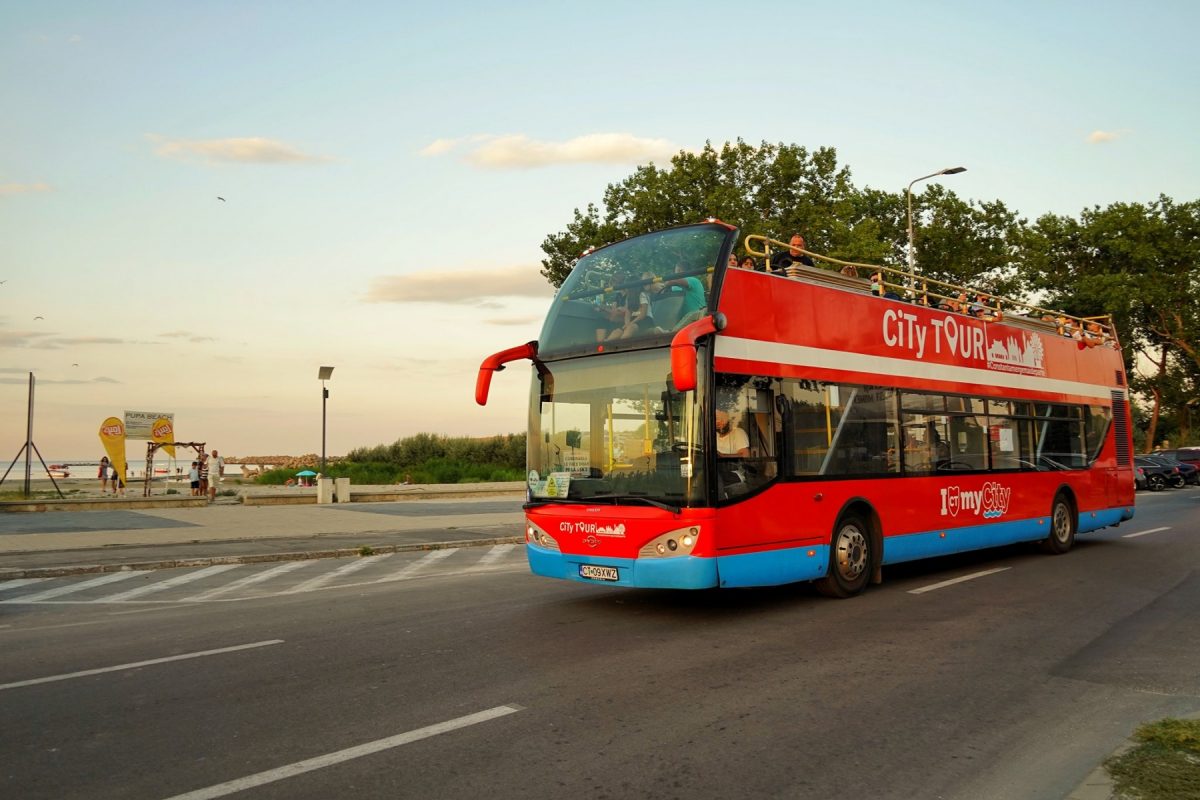 Autobuzele etajate pentru turiști la Mamaia