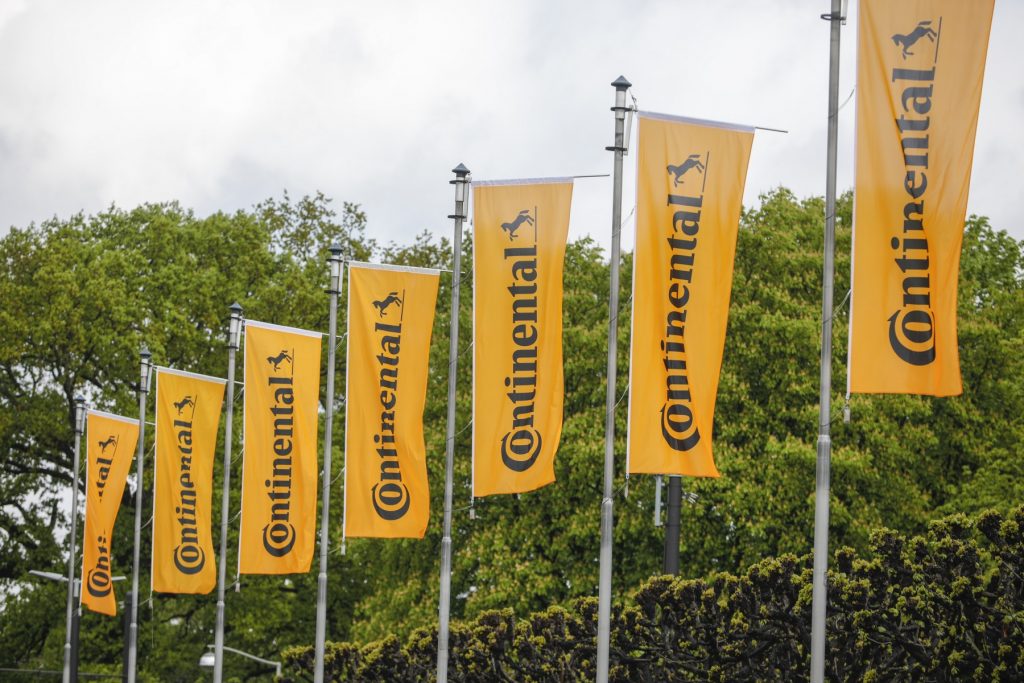 Continental analizează eliminarea a până la 1.500 de locuri de muncă la divizia ContiTech