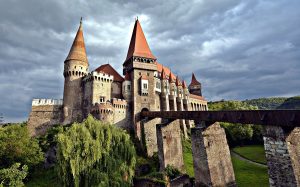 Castelul Corvinilor