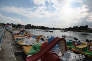 costinesti litoral lac barcute hidrobiciclete