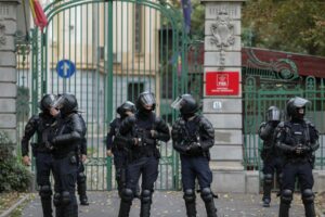 diana sosoaca protest aur piata victoriei scandal george simion6