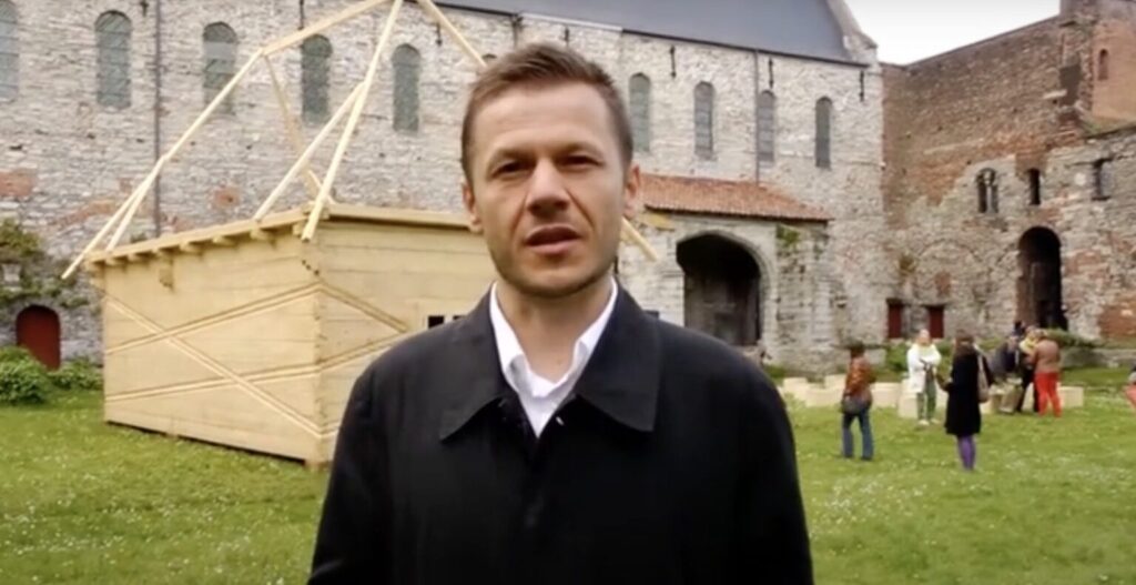 Mircea Cantor