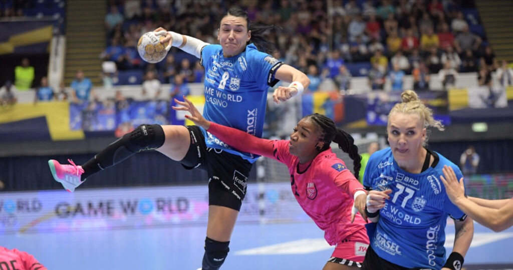 „Nu îmi lipsește deloc handbalul”, transmite Cristina Neagu
