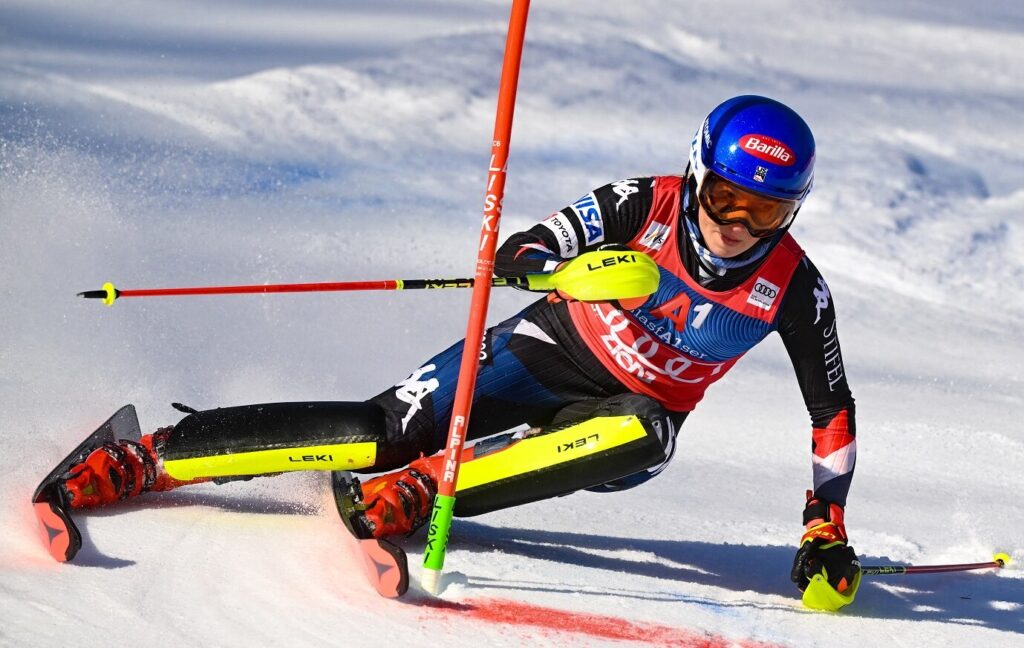 Fenomenul schiului alpin american, Mikaela Shiffrin, a bifat victoria cu numărul 103 în Cupa Mondială