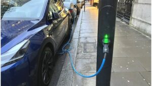 incarcator masini electrice pe stalp