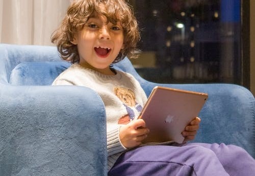 Gafă în Italia: o mare rețea de electronice a vândut din greșeală iPad-uri cu 15 euro / Se roagă acum de clienți să le returneze sau să plătească restul de 619 euro