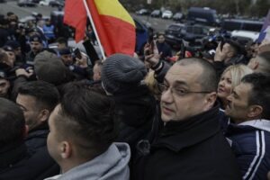 christian terhes, protest aur