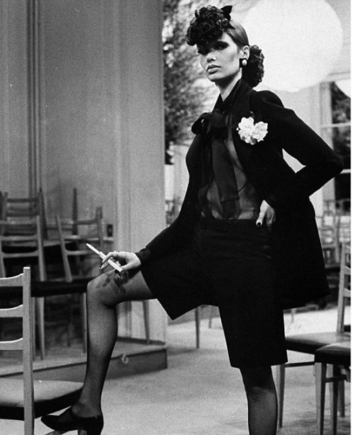 moda, yves saint laurent, rochii yves saint laurent 