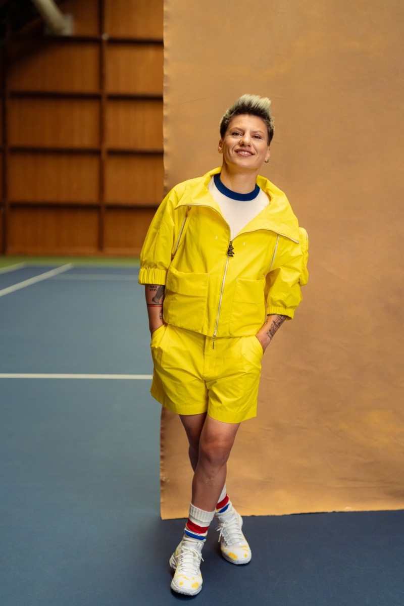uniformele oficiale de defilare ale Team Romania pentru Jocurile Olimpice Paris 2024