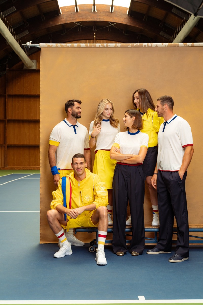 uniformele oficiale de defilare ale Team Romania pentru Jocurile Olimpice Paris 2024