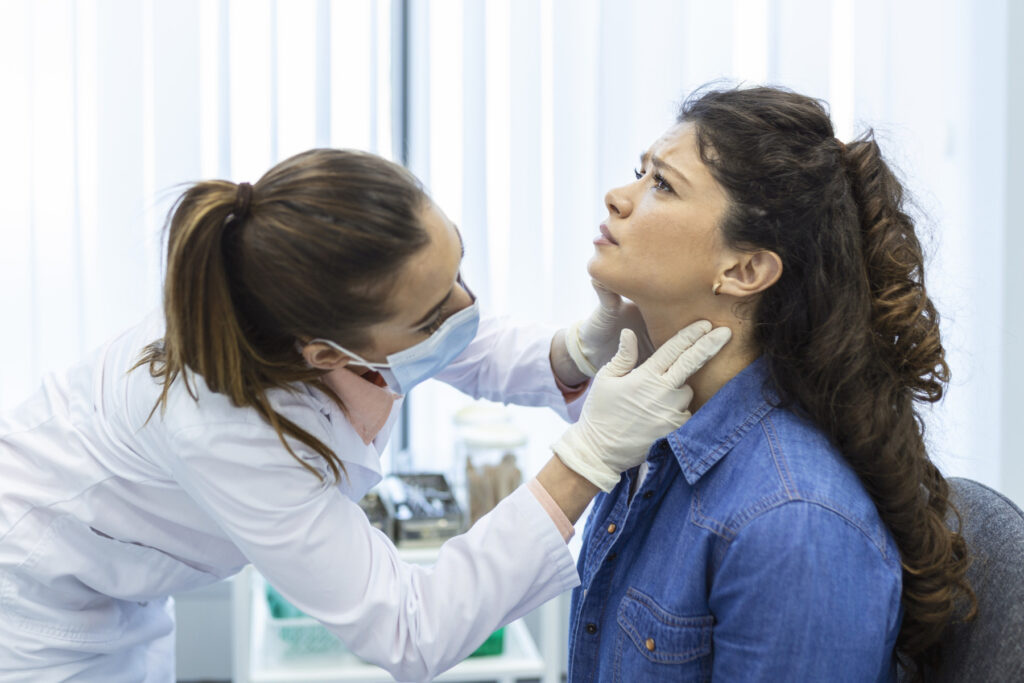 Medic de la Spitalul Universitar de Urgenţă Bucureşti: Ablaţia cu microunde reprezintă una dintre metodele minim invazive de ardere a nodurilor tiroidieni