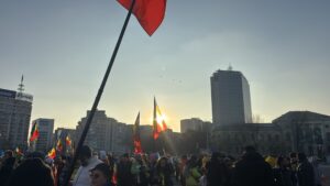 protest piata victoriei calin georgescu stegar dac