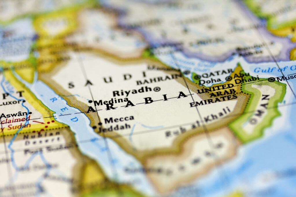Arabia Saudită a relaxat restricţiile ce privesc alcoolul pentru străinii cu permise de şedere speciale
