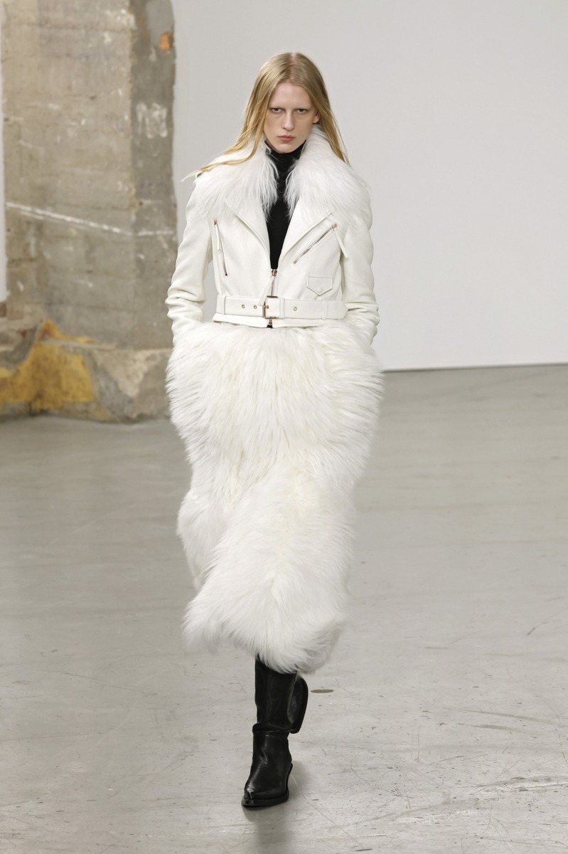 gabriela hearst paris fashion week 