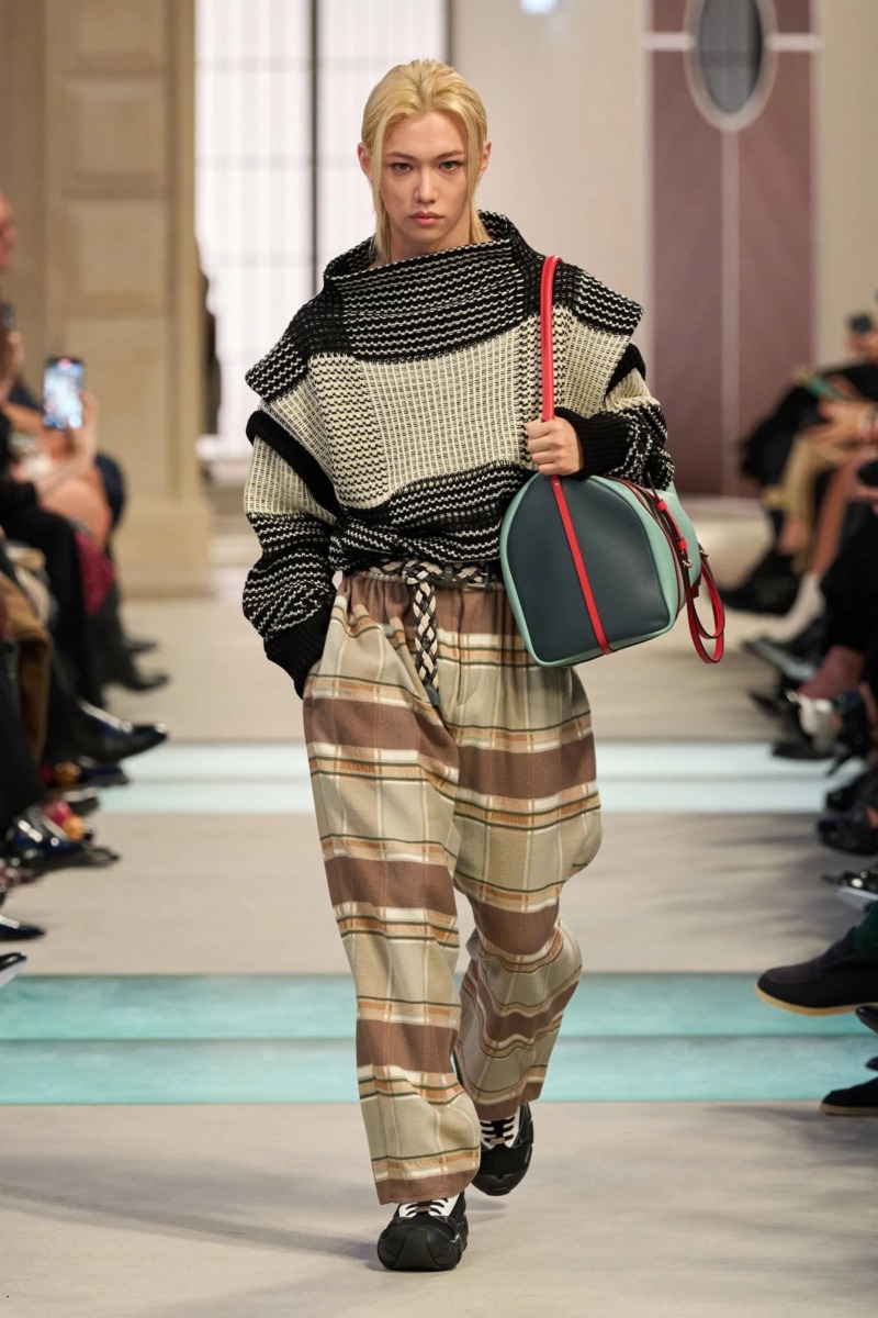 louis vuitton paris fashion week 