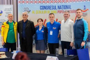 Coregrafii participanți la Congresul Școlilor de Dans Popular Românesc